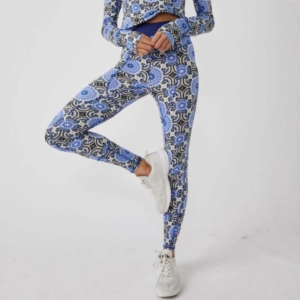 Free People Movement Fireside Base Layer Leggings Skiing Snow Lounge Cozy Small